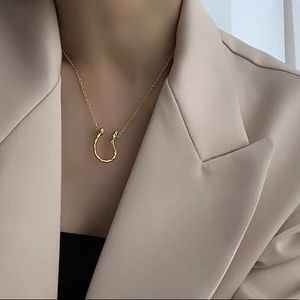 U shape gold necklace